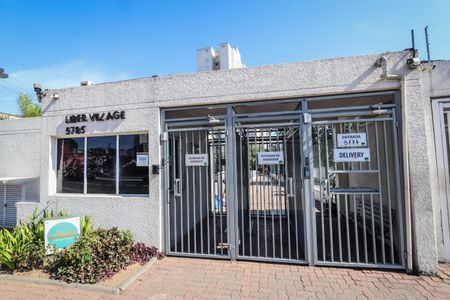 Apartamento à venda com 42m², 2 quartos e 1 vagaFachada do Prédio