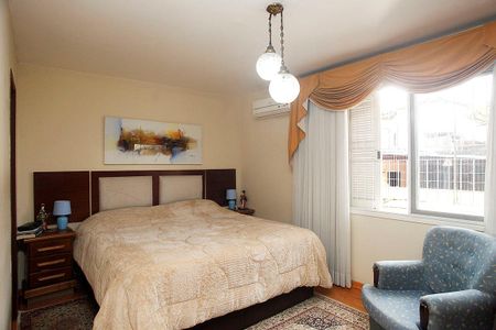 Casa à venda com 350m², 3 quartos e 3 vagasSuíte