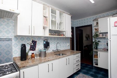 Casa à venda com 350m², 3 quartos e 3 vagasCozinha