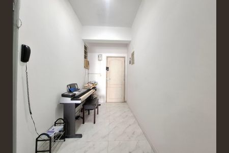 Apartamento à venda com 45m², 1 quarto e sem vaga Apartamento à venda com 45m², 1 quarto e sem vagaEntrada