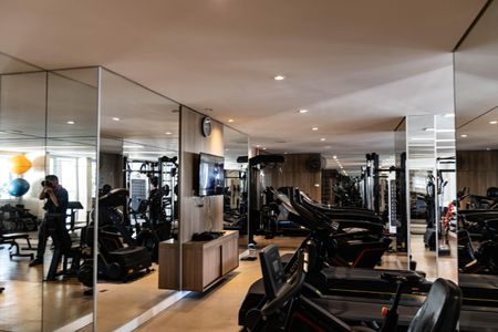 Apartamento à venda com 95m², 3 quartos e 2 vagas Apartamento à venda com 95m², 3 quartos e 2 vagasÁrea comum - Academia