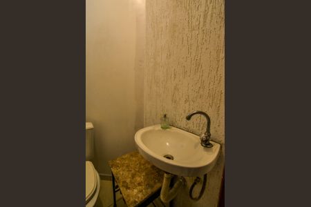 Casa à venda com 163m², 3 quartos e 3 vagas Casa à venda com 163m², 3 quartos e 3 vagasLavabo