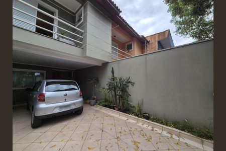 Casa à venda com 163m², 3 quartos e 3 vagas Casa à venda com 163m², 3 quartos e 3 vagasGaragem