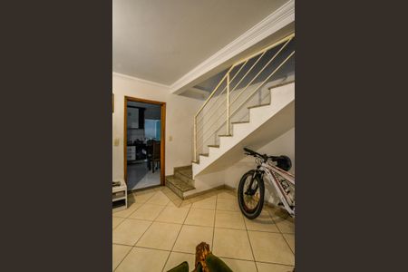 Casa à venda com 163m², 3 quartos e 3 vagas Casa à venda com 163m², 3 quartos e 3 vagasSala