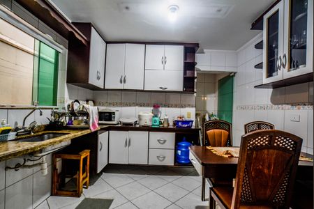 Casa à venda com 163m², 3 quartos e 3 vagas Casa à venda com 163m², 3 quartos e 3 vagasCozinha
