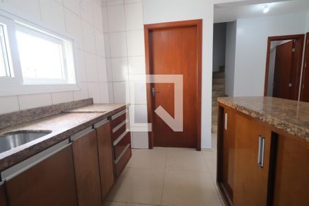 Casa de condomínio para alugar com 126m², 3 quartos e 2 vagasCozinha
