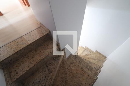 Casa de condomínio para alugar com 126m², 3 quartos e 2 vagasCorredor