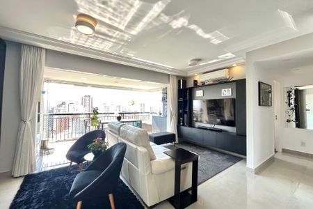 Apartamento à venda com 81m², 2 quartos e 2 vagasSala