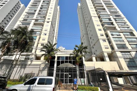 Apartamento à venda com 81m², 2 quartos e 2 vagasFachada