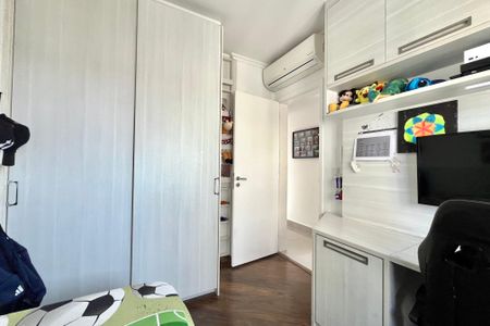 Apartamento à venda com 81m², 2 quartos e 2 vagasQuarto 