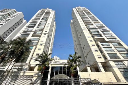 Apartamento à venda com 81m², 2 quartos e 2 vagasFachada