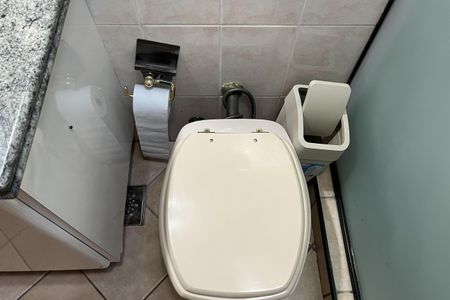 Apartamento para alugar com 220m², 3 quartos e 2 vagas Apartamento para alugar com 220m², 3 quartos e 2 vagasBanheiro 2