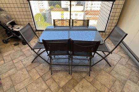 Apartamento para alugar com 220m², 3 quartos e 2 vagas Apartamento para alugar com 220m², 3 quartos e 2 vagasCobertura