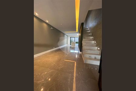 Casa à venda com 3 quartos, 260m² em Vila Gomes Cardim, São Paulo