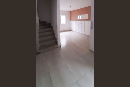 Casa à venda com 2 quartos, 69m² em Vila Gustavo, São Paulo