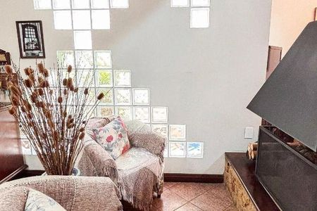 Casa à venda com 3 quartos, 338m² em Campestre, Santo André