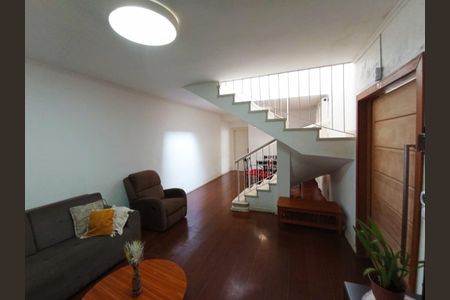 Casa à venda com 3 quartos, 310m² em Vila Mariana, São Paulo