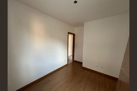 Apartamento à venda com 3 quartos, 79m² em Santa Rosa, Belo Horizonte