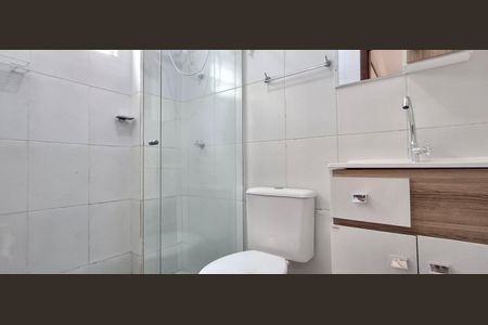 Banheiro de apartamento para alugar com 1 quarto, 41m² em Rio Tavares, Florianópolis