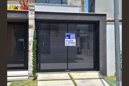 Casa de condomínio à venda com 440m², 5 quartos e 2 vagasPlaca