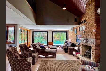 Casa à venda com 4 quartos, 316m² em Vila Madalena, São Paulo