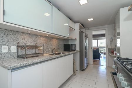 Apartamento à venda com 161m², 3 quartos e 3 vagasCozinha