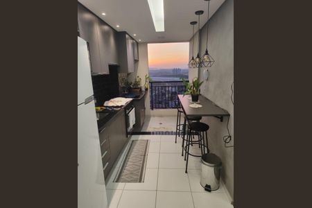 Apartamento à venda com 2 quartos, 40m² em Km 18, Osasco