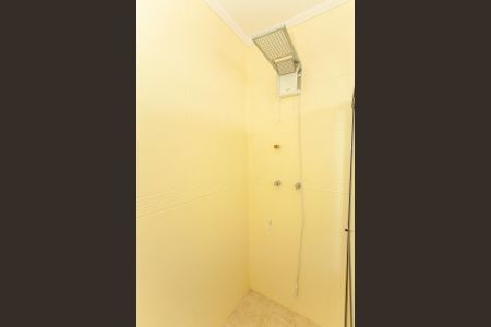 Casa à venda com 420m², 4 quartos e 6 vagasBanheiro da Suíte 1