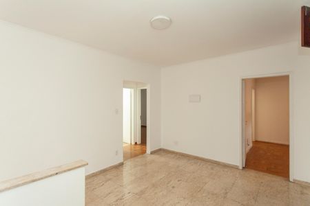 Casa à venda com 420m², 4 quartos e 6 vagasCorredor dos Quartos