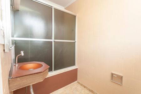 Casa à venda com 420m², 4 quartos e 6 vagasBanheiro da Suíte 2