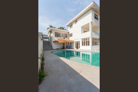 Casa à venda com 420m², 4 quartos e 6 vagasPiscina