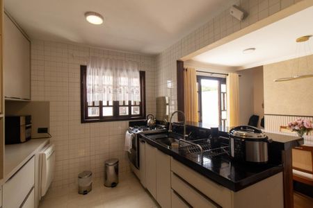 Casa para alugar com 170m², 3 quartos e 3 vagasCozinha