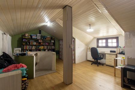 Casa para alugar com 170m², 3 quartos e 3 vagasÁtico