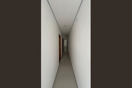 Casa à venda com 125m², 3 quartos e 2 vagasCorredor