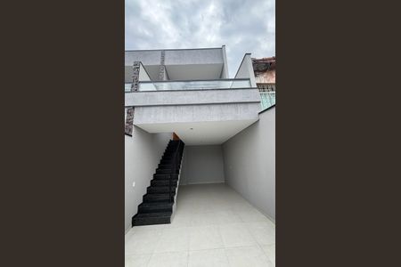 Casa à venda com 125m², 3 quartos e 2 vagasGaragem