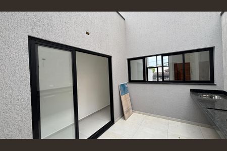 Casa à venda com 125m², 3 quartos e 2 vagasÁrea de Serviço