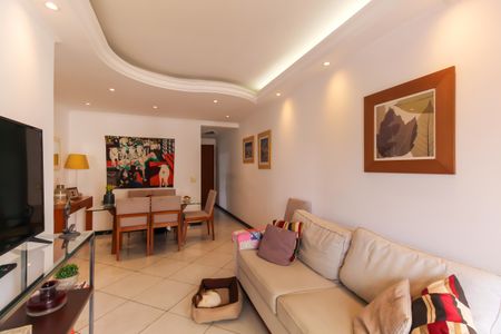 Apartamento à venda com 77m², 3 quartos e 1 vaga Apartamento à venda com 77m², 3 quartos e 1 vagaSala