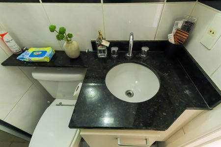 Apartamento à venda com 77m², 3 quartos e 1 vaga Apartamento à venda com 77m², 3 quartos e 1 vagaBanheiro