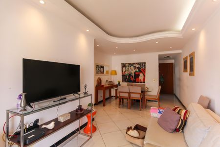 Apartamento à venda com 77m², 3 quartos e 1 vaga Apartamento à venda com 77m², 3 quartos e 1 vagaSala