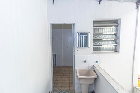 Apartamento para alugar com 75m², 3 quartos e sem vagaCozinha e Área de Serviço