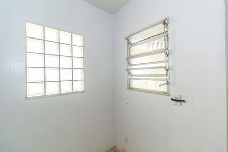 Apartamento para alugar com 75m², 3 quartos e sem vagaCozinha e Área de Serviço