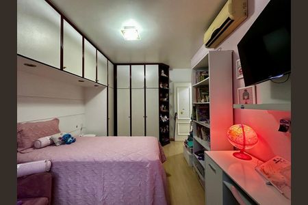 Apartamento à venda com 4 quartos, 218m² em Icaraí, Niterói