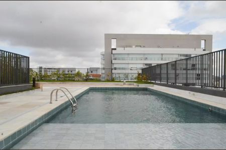Studio à venda com 23m², 1 quarto e sem vagaÁrea comum - Piscina