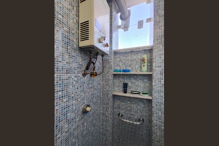 Apartamento à venda com 245m², 5 quartos e 1 vaga Apartamento à venda com 245m², 5 quartos e 1 vagaBanheiro