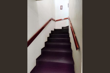 Apartamento à venda com 245m², 5 quartos e 1 vagaEscada