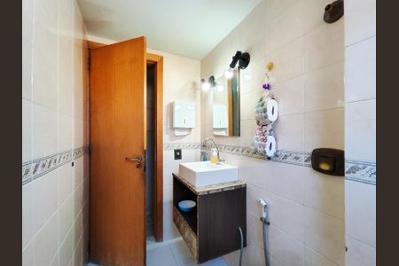 Apartamento à venda com 245m², 5 quartos e 1 vagaLavabo