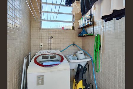 Apartamento à venda com 245m², 5 quartos e 1 vagaÁrea de Serviço