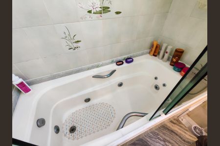 Apartamento à venda com 245m², 5 quartos e 1 vagaBanheiro da Suíte