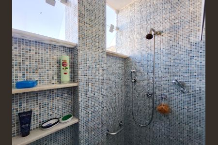 Apartamento à venda com 245m², 5 quartos e 1 vagaBanheiro 