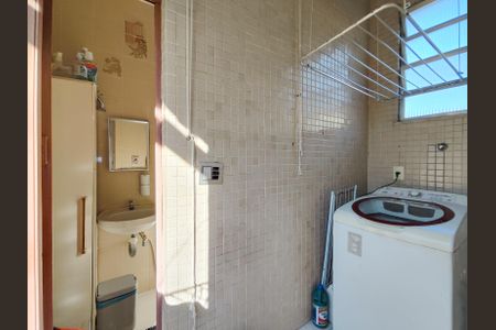 Apartamento à venda com 245m², 5 quartos e 1 vagaÁrea de Serviço